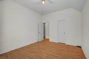 16 Treverstone Ct, Sugar Land, TX 77479 - Photo 37
