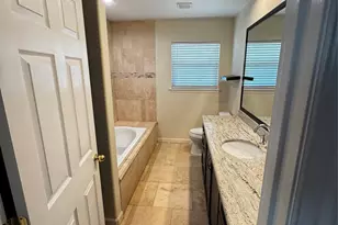 4501 Waycross Dr, Houston, TX 77035 - Photo 7