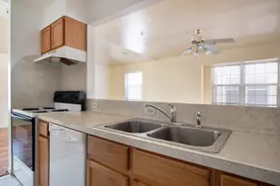 1257 Lovett St, Tomball, TX 77375 - Photo 9