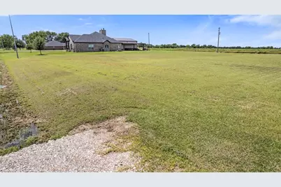 11718 Bisonte Street, Needville, TX 77461 - Photo 11