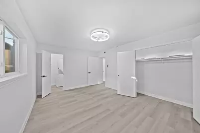 14333 Memorial Drive #56, Houston, TX 77079 - Photo 11