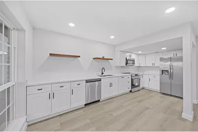 14333 Memorial Drive #56, Houston, TX 77079 - Photo 9