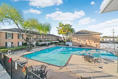 14333 Memorial Drive #56, Houston, TX 77079 - Photo 13