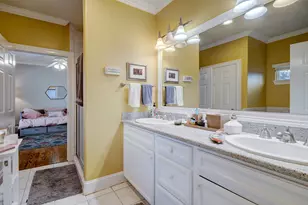 319 W 10th St, Houston, TX 77008 - Photo 11