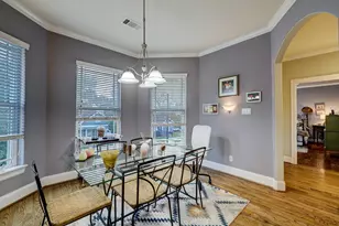 319 W 10th St, Houston, TX 77008 - Photo 7