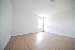 4114 Oakland Vw St, Baytown, TX 77521 - Photo 11