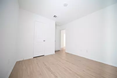 4114 Oakland View Street, Baytown, TX 77521 - Photo 9