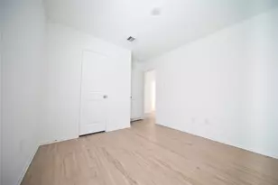 4114 Oakland Vw St, Baytown, TX 77521 - Photo 9