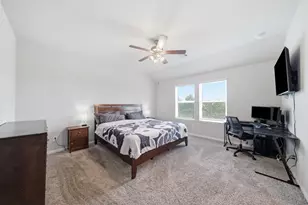 1812 Kingsford Prairie Ct, Pearland, TX 77089 - Photo 13