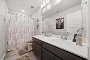 1812 Kingsford Prairie Ct, Pearland, TX 77089 - Photo 19