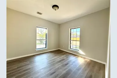 3825 Redbud Drive, La Porte, TX 77571 - Photo 5