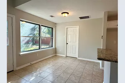 3825 Redbud Drive, La Porte, TX 77571 - Photo 7