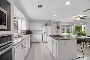 11402 Overbrook Ln, Houston, TX 77077 - Photo 11