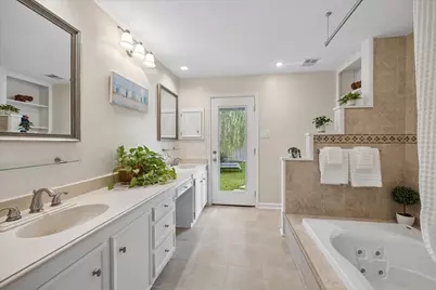 11402 Overbrook Lane, Houston, TX 77077 - Photo 17