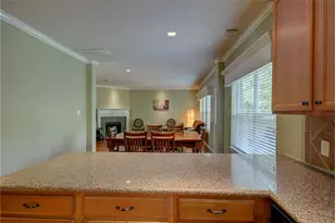 174 Spindle Tree Circle, The Woodlands, TX 77382 - Photo 15