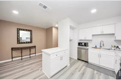 6710 Biggs Court, Houston, TX 77061 - Photo 23