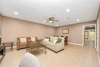6710 Biggs Court, Houston, TX 77061 - Photo 9
