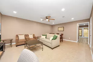 6710 Biggs Ct, Houston, TX 77061 - Photo 9