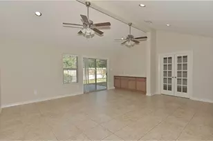 81 Yewleaf, The Woodlands, TX 77381 - Photo 5