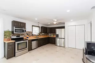 6811 Cemetary Rd, Manvel, TX 77578 - Photo 3