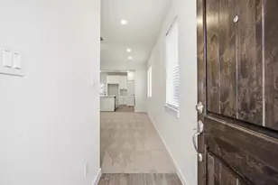 2407 Outpost Cyn Dr, Iowa Colony, TX 77583 - Photo 11