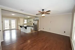 9323 Westwood Village Dr, Houston, TX 77036 - Photo 3