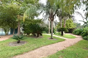 9323 Westwood Village Dr, Houston, TX 77036 - Photo 17