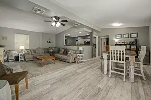904 W Harrison Ave, Port O'Connor, TX 77982 - Photo 7