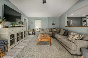 904 W Harrison Ave, Port O'Connor, TX 77982 - Photo 5