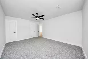 10411 Westray St, Houston, TX 77043 - Photo 13