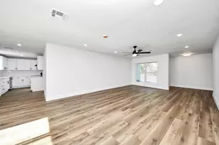 10411 Westray St, Houston, TX 77043 - Photo 27