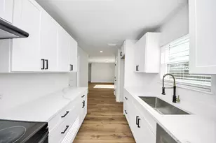 10411 Westray St, Houston, TX 77043 - Photo 31