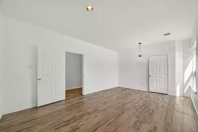 13019 Foxwood Creek Lane, Houston, TX 77044 - Photo 5