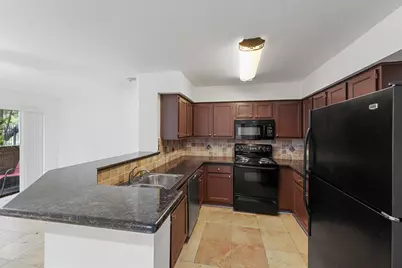 2300 Old Spanish Trail #1010, Houston, TX 77054 - Photo 5