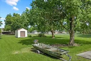 10122 Laurie Ln, Highlands, TX 77562 - Photo 35