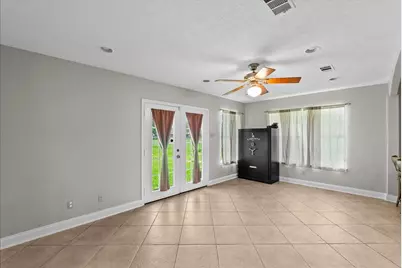 10122 Laurie Lane, Highlands, TX 77562 - Photo 15