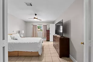 10122 Laurie Ln, Highlands, TX 77562 - Photo 21