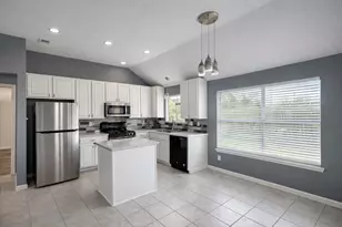 6415 Autumn Thistle Dr, Katy, TX 77449 - Photo 3