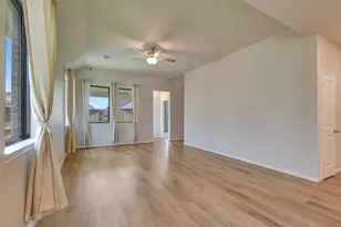 19241 Hazel Firs Ct, Magnolia, TX 77355 - Photo 9
