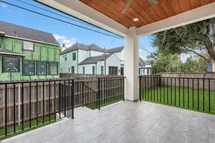 811 Woodstock St, Bellaire, TX 77401 - Photo 39