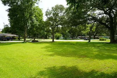2606 N Houston Drive, La Marque, TX 77568 - Photo 7