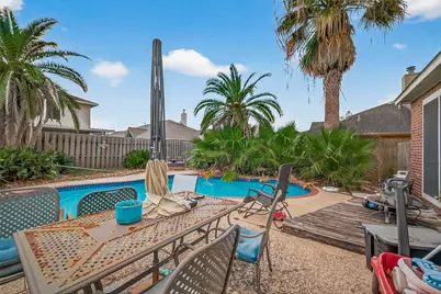 8027 Aspen Court, Baytown, TX 77523 - Photo 21