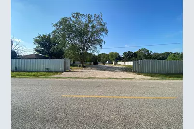 6807 Spindle Drive, Houston, TX 77086 - Photo 3