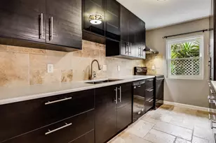 12615 Huntingwick Dr, Houston, TX 77024 - Photo 11