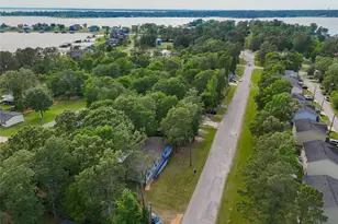 651 Cedar Point Dr, Livingston, TX 77351 - Photo 27