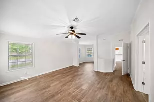 651 Cedar Point Dr, Livingston, TX 77351 - Photo 15