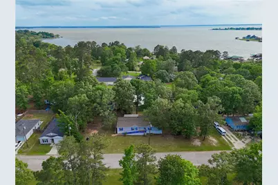 651 Cedar Point Drive, Livingston, TX 77351 - Photo 25