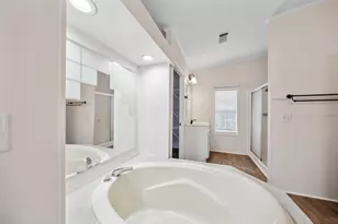 651 Cedar Point Dr, Livingston, TX 77351 - Photo 17