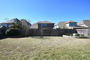 9415 Chase Hollow Ln, Cypress, TX 77433 - Photo 35
