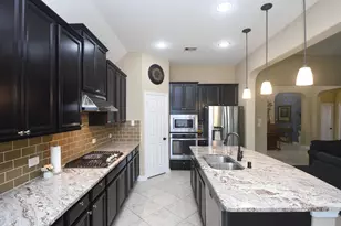 9415 Chase Hollow Ln, Cypress, TX 77433 - Photo 13